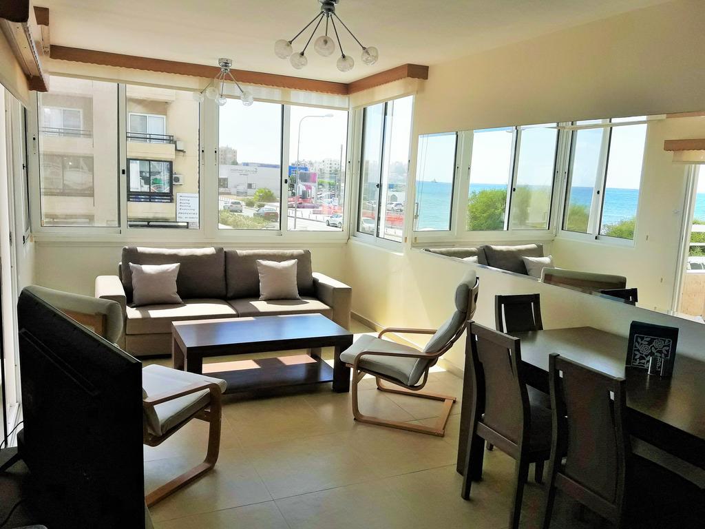 16 Sandy Beach Larnaca Buitenkant foto